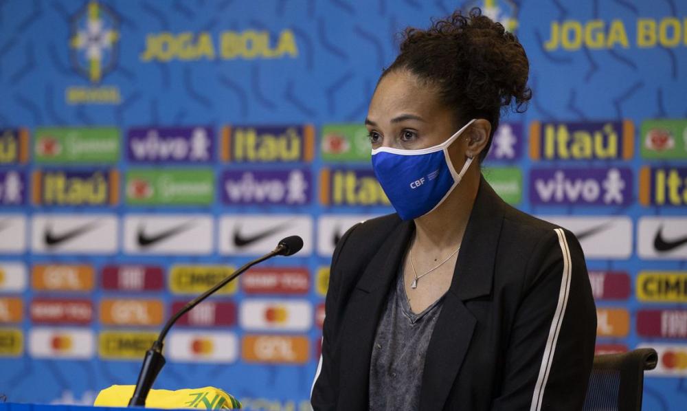 Na CBF, Aline será responsável pelos Campeonatos Brasileiros femininos sub-16 e sub-18, além das divisões nacionais adultas (Séries A1 e A2).