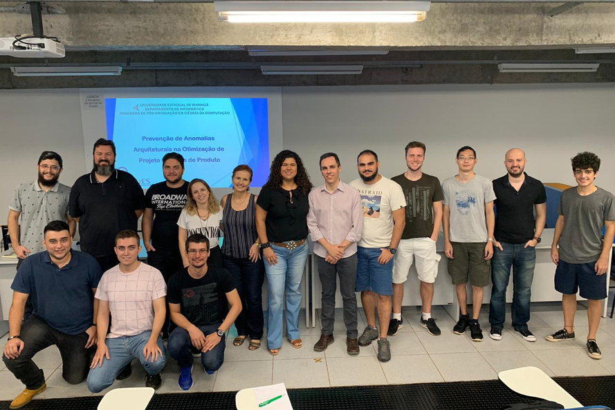 “Nesse sentido, os algoritmos de otimização tendem a reduzir o esforço e o tempo de trabalho, pois automaticamente geram uma ou mais propostas para que a equipe possa analisá-las”, afirma.