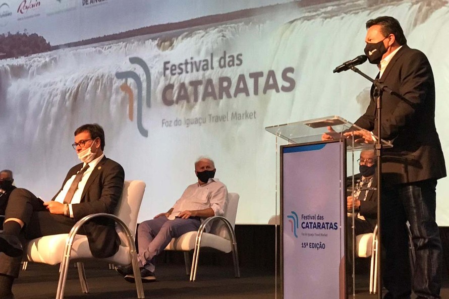  O Paraná apresenta suas 14 regiões turísticas, que reúnem belezas naturais, um rico acervo histórico e cultural, além de alternativas de lazer e gastronomia para os diferentes perfis