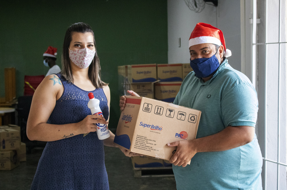 Liga Solidária: em São Paulo, distribuição de cestas básicas na pandemia para famílias em situação de alta vulnerabilidade (Foto: Liga Solidária/Divulgação)