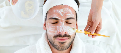 O Brasil é o 3º que mais consome a indústria de beleza. De olho neles, AD clinic investiu no público masculino e cresceu 523%