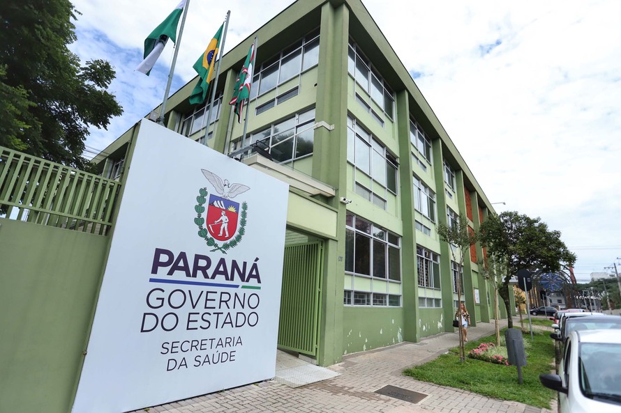 Foram criados documentos específicos com orientações sobre medidas de controle da Covid-19 para o período eleitoral, feriado de Finados e, mais recentemente, para as festas de Natal e Ano Novo