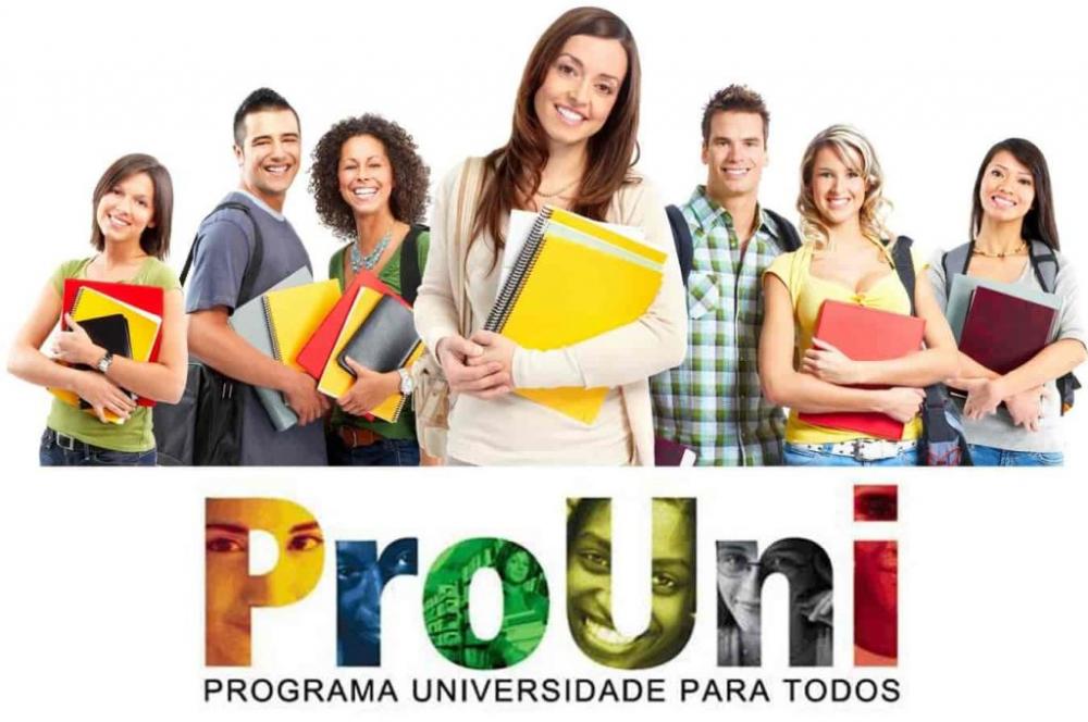 Os estudantes podem consultar a oferta de bolsas para universidades com processos seletivos abertos no primeiro semestre deste ano por meio do portal do Prouni