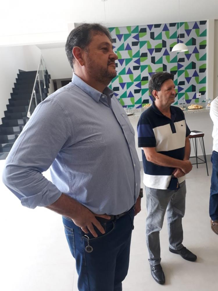 Na reunião de terça-feira, 19, que decidiu pela reabertura em horário reduzido do comércio, ACE, Sincomércio e Sincomerciários já foram convidados a participar