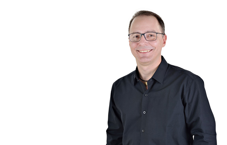 Professor Eduardo Gula