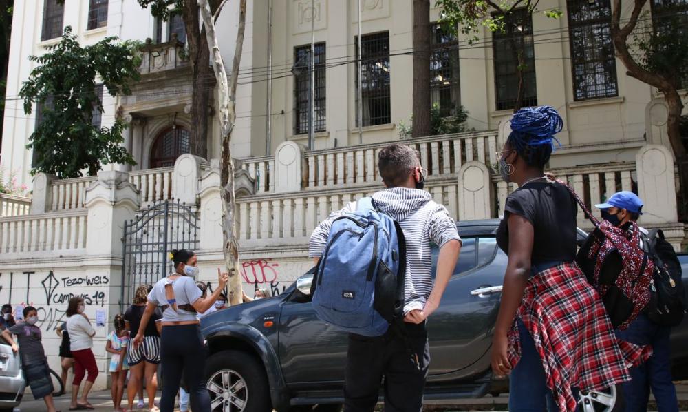 “Há uma sensação muito forte da necessidade da volta presencial. Todo mundo se pergunta como vai ser a volta, mas hoje, apesar do medo, é forte o consenso da volta”, diz. 