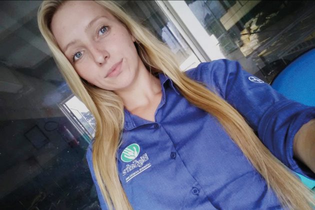 Logo após terminar o ensino médio, Juliane foi selecionada, dentre dezenas de candidatos, para uma vaga de emprego em uma empresa do ramo agropecuário em Mafra, em Santa Catarina, município limítrofe