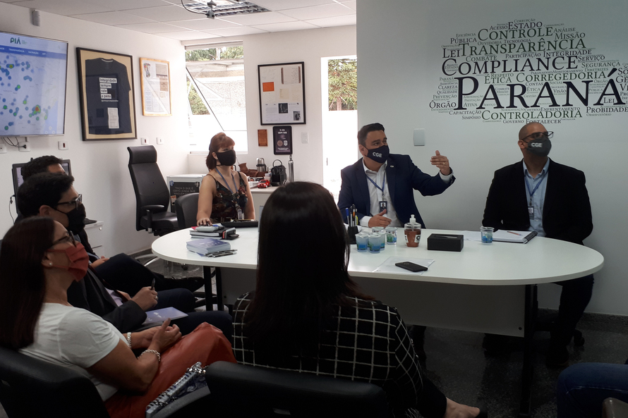 Siqueira disse que se houver servidor estadual envolvido, além do processo criminal, ele responderá a processo administrativo e pode ser demitido ou exonerado.