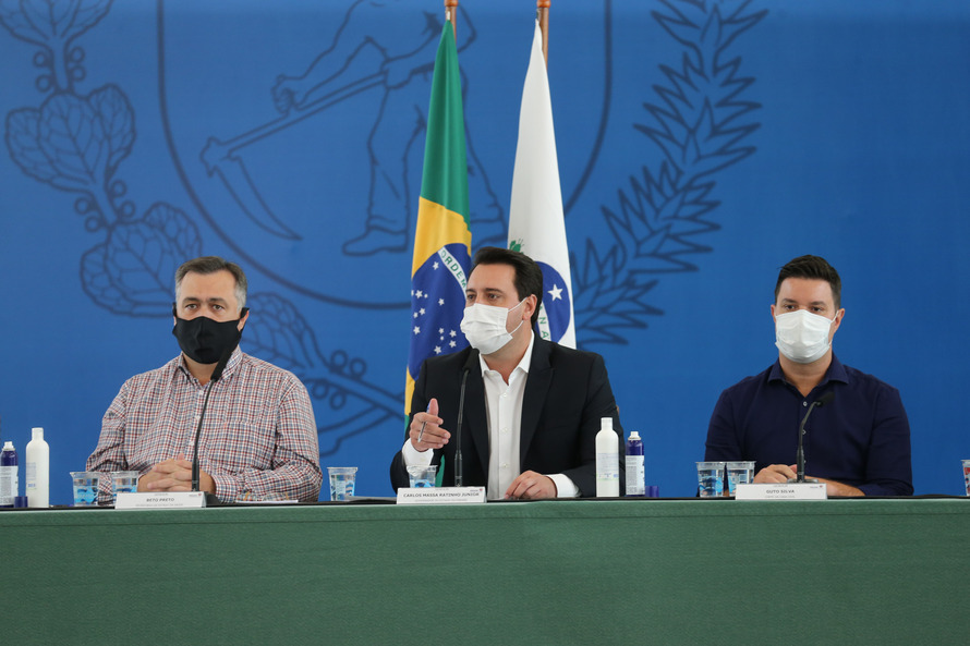 'É um momento delicado, em que precisamos tomar medidas mais duras para conter a contaminação da Covid-19. Precisamos do apoio de todos os municípios para vencermos mais essa batalha, em nome da saúde dos paranaenses', afirmou Ratinho Junior