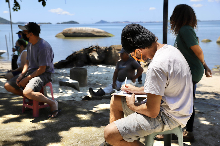 Mantém mais de 20 programas ambientais ativos. Cinco são de monitoramento do ecossistema aquático.