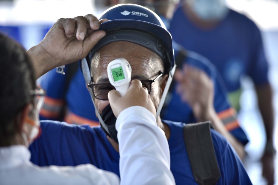Mais de 1,6 milhão de trabalhadores foram atendidos nas barreiras sanitárias de acesso ao cais e Pátio de Triagem.
