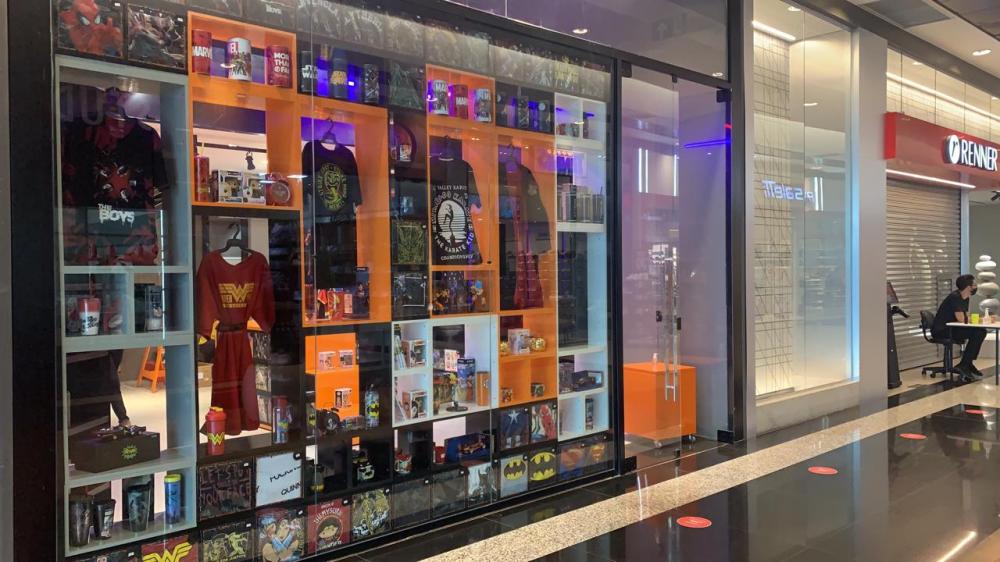 A nova loja está localizada no piso térreo do Ourinhos Plaza, bem ao lado da loja Renner.