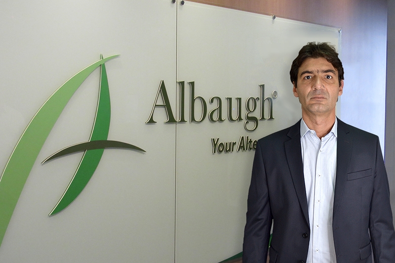 Jorge Neto, como diretor industrial para o Brasil