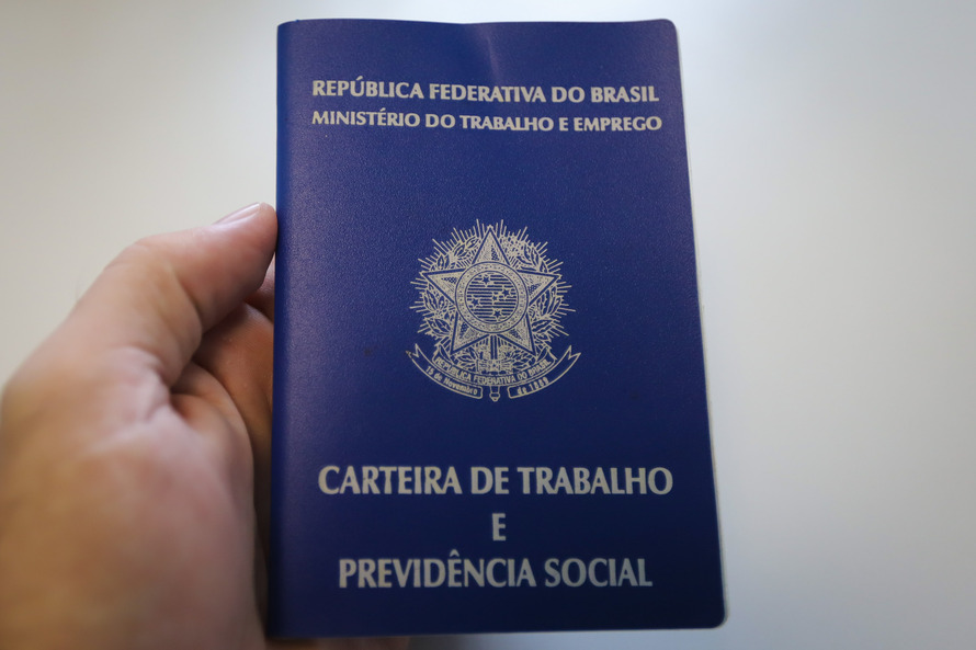 A palestra será ministrada pela psicóloga e professora no Centro Universitário UniDomBosco, Lorena Vedovato.