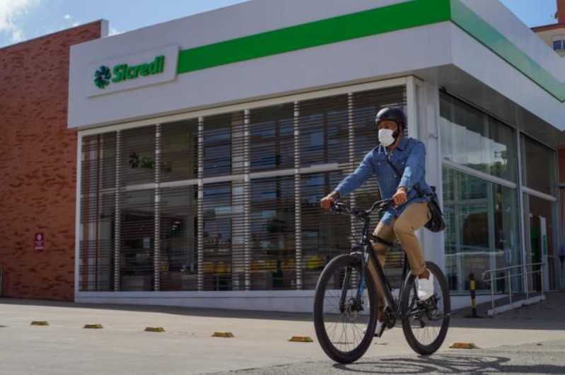 Sicredi divulga seu propósito e se posiciona como alternativa no segmento financeiro