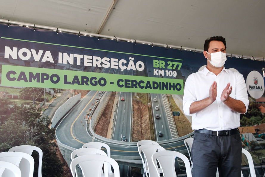 'São obras tratadas como prioridade absoluta, que vão ao encontro do que o governador Ratinho Junior sempre sonhou para o Paraná: fazer do Estado o hub logístico da América do Sul', disse.