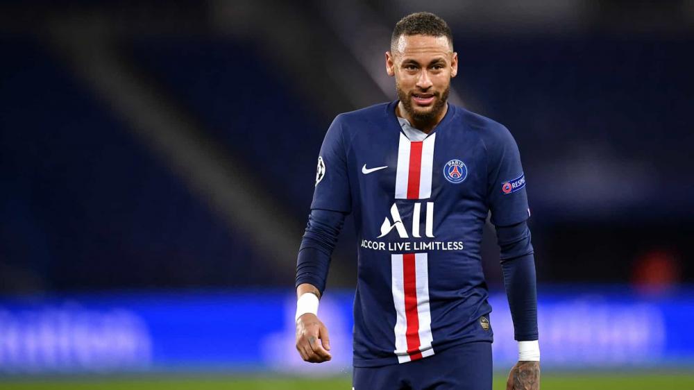 Na temporada, Neymar tem 26 jogos, 15 gols e dez assistências. Mbappé tem 43 jogos, 37 gols e 10 assistências. Já De Bruyne tem 37 jogos, 9 gols e 17 assistências.