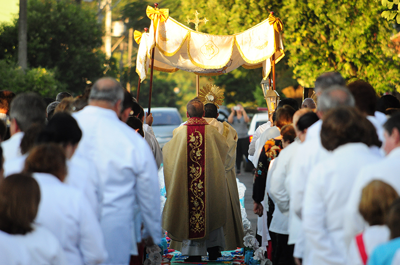 Imagem em 2019 registra na celebração de Corpus Christi da Paróquia Nossa Senhora das Graças de Cambará - Foto Roberto Francisquini 