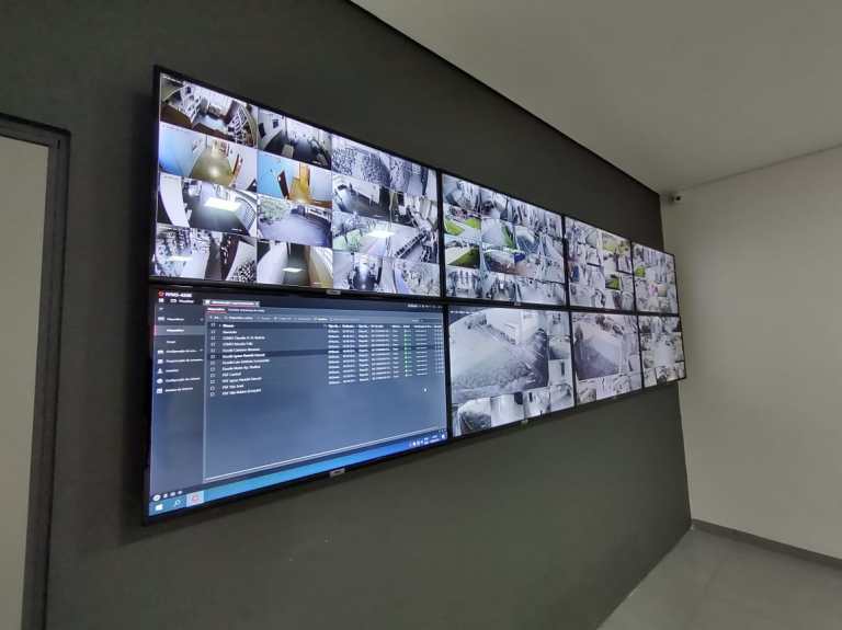 Câmeras de vídeo vão monitorar ruas e espaços públicos de Cambará