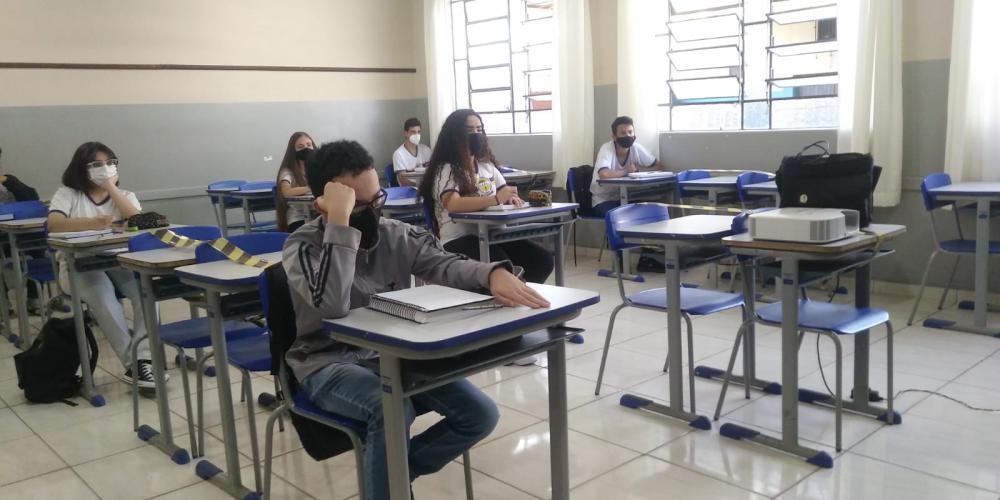 Protocolo prevê uso obrigatório de máscaras, álcool gel e distanciamento mínimo de 1,5mtrs