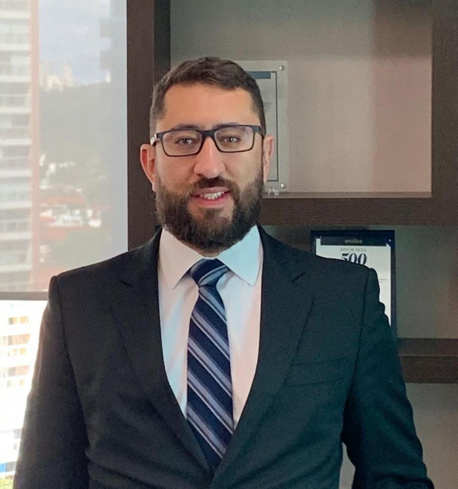 George Bonfim é especialista em Direito Digital, Societário, Fusões e Aquisições, Mercado de capitais, Propriedade Intelectual, Proteção de Dados e Inovação do escritório Natal & Manssur. Graduado em Direito pela Universidade Presbiteriana Mackenzie, Pós-