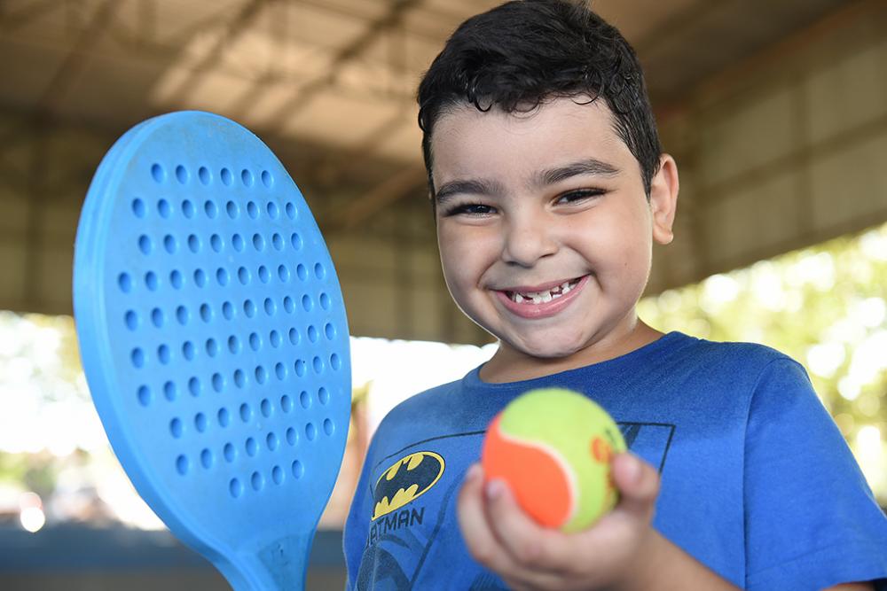 Projeto “Esporte na UENP” oferece, gratuitamente, nove modalidades esportivas para crianças e adoles-centes de 3 a 17 anos