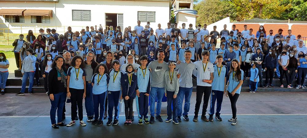 Cerimônia de entrega das medalhes Kanguru de Matemática aos estudantes do CNSG e CEMEC - Foto Carlos Roberto Francisquini/Jornal Circulandoaqui