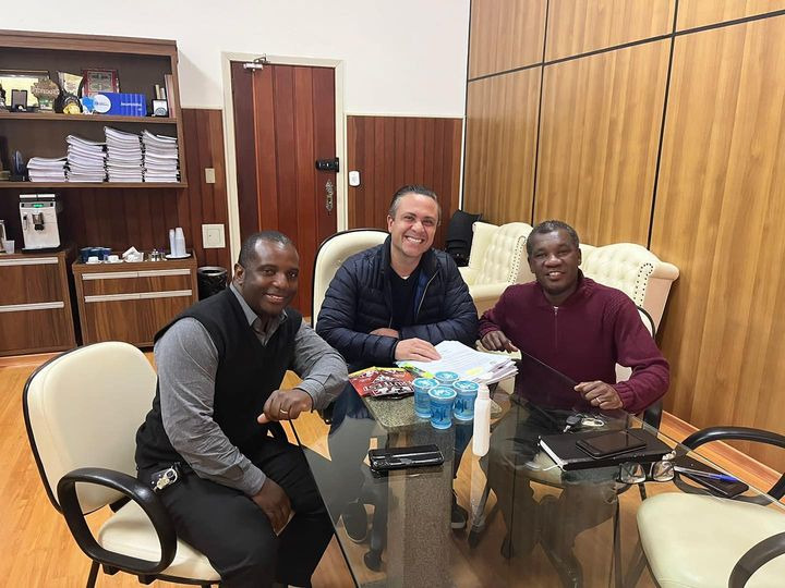  Prefeito Marcelo Palhares em reunião com representantes da OEPJ