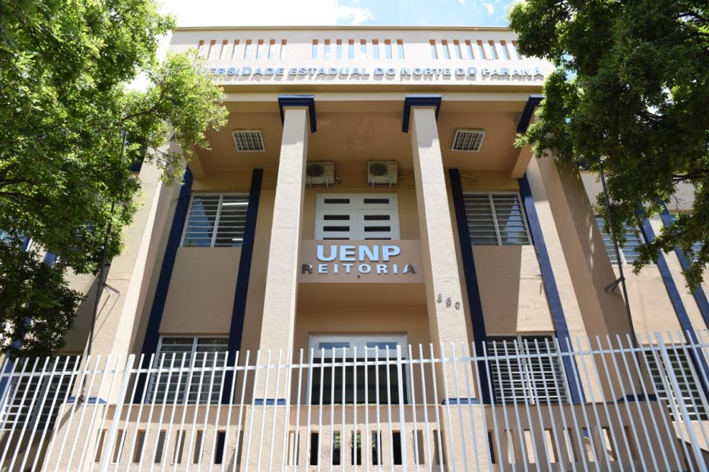 UENP oferta oito vagas por meio do edital, sendo 3 para área de Administração; 2 para Jornalismo e/ou áreas afins; 1 para Psicologia; 2 para Tecnologia da Informação (TI) e/ou áreas afins