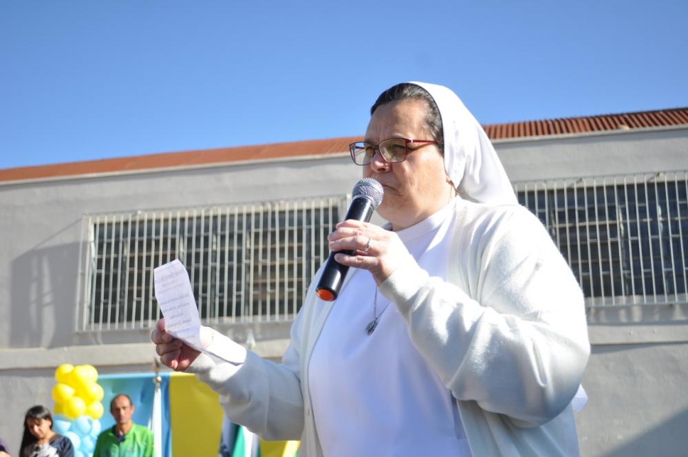Ir. Rosicleide Defavari discursa na abertura do evento esportivo