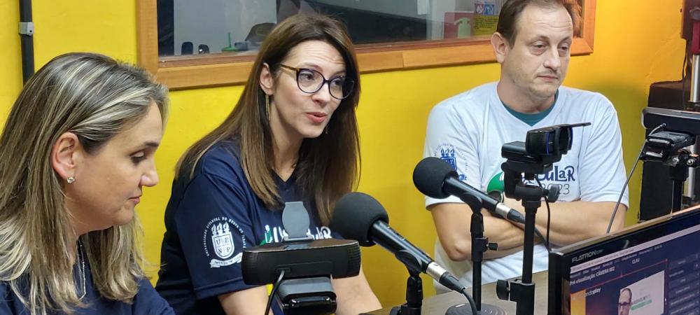 A pró-reitora de Graduação da UENP, Juliana Suzuki, destaca que a perspectiva da Feira de Profissões da UENP é aproximar a Universidade dos estudantes do ensino médio