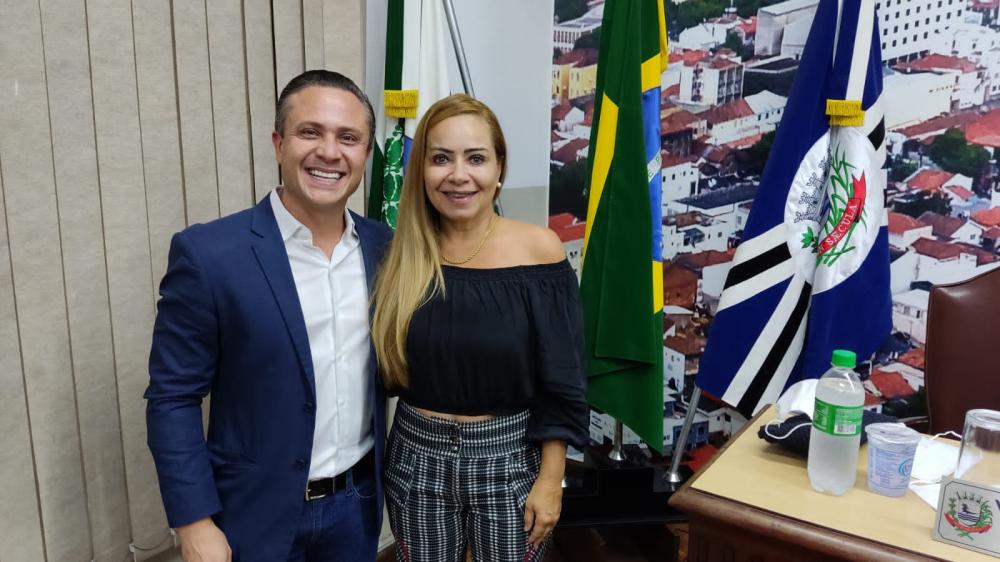 Prefeito de Jacarezinho Marcelo Palhares e Patrícia Martoni, Vice-prefeita e Secretaria Municipal de Educação, Cultura e Esportes