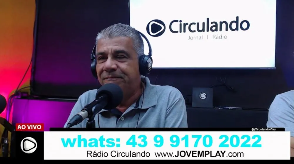 Walcir Joaquim durante entrevista para a Rádio Circulando - Fotos Arquivo Jornal Circulando