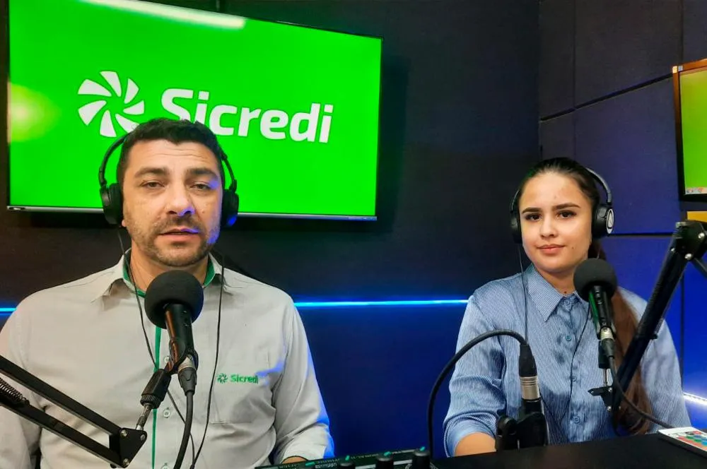 Natal Camilotti e Patrícia Francisquini durante entrevista para a Rádio Circulando - Foto: Carlos Roberto Francisquini/Arquivo Jornal Circulando
