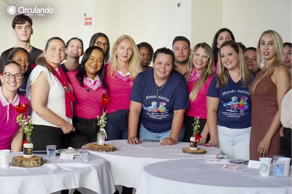 Ana Paula da Luz Peres Francisquinho, Presidente da Associação Mundo Autista - Foto: Carlos Roberto Francisquini/Arquivo Jornal Circulando