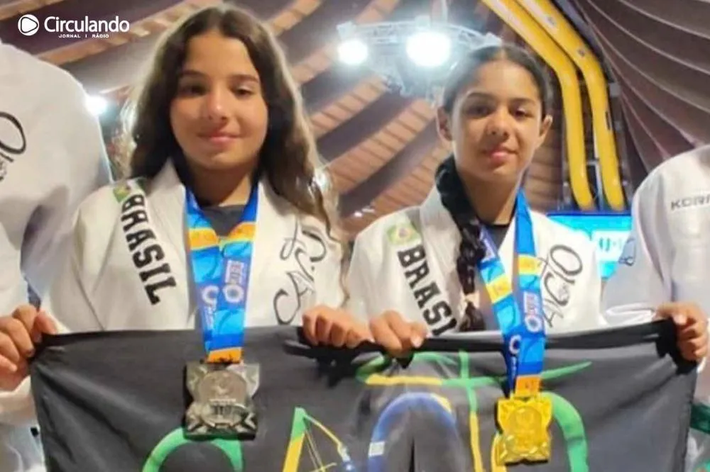 Brenda Heloá e Rafaelly Simões, atletas promissoras fizeram bonito no Campeonato Europeu de Jiu-Jitsu, realizado na Itália - Foto: Arquivo pessoal