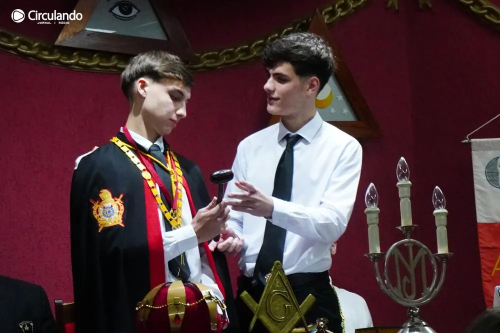 Troca de comando: Fernando Mafra assume comando do Capítulo da Ordem Demolay - Foto: Carlos Roberto Francisquini/Arquivo Jornal Circulando