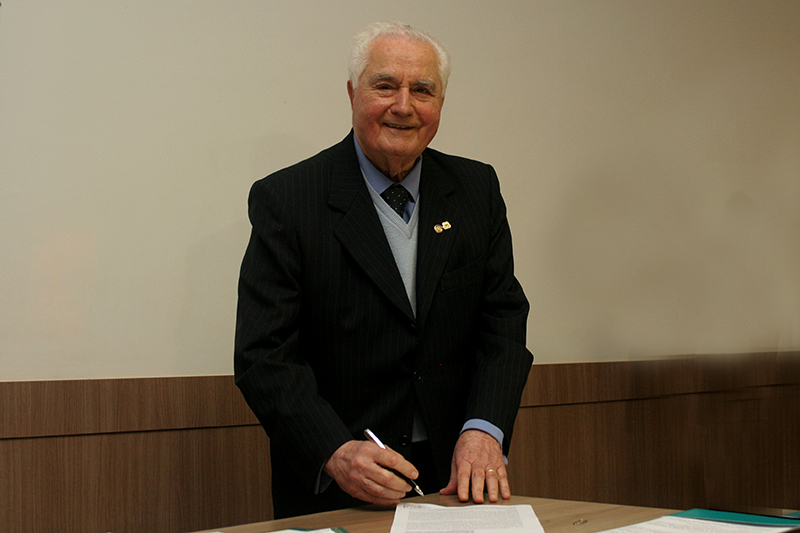 Família Vezozzo inaugura Escola Profissionalizante Prof. Milton de Faria Ribeiro, em Cambará