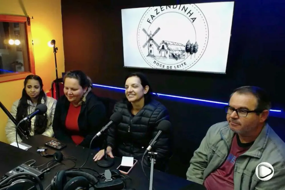 Nova diretoria da APAE durante entrevista a Rádio CirculandoFM - Foto: Carlos Roberto Francisquini/Arquivo Jornal Circulando