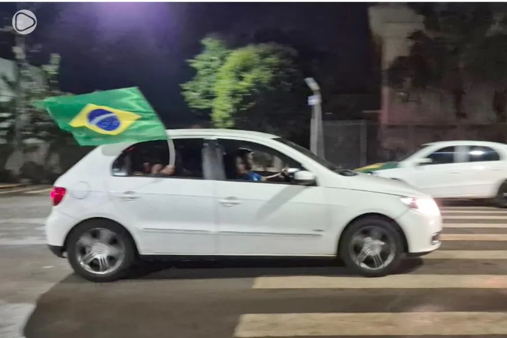 Pouca gente apareceu para celebrar a vitória do Brasil sobre o Haiti pela Copa do Mundo 2026 - Fotos Carlos Roberto Francisquini/Arquivo REDE CIRCULANDO