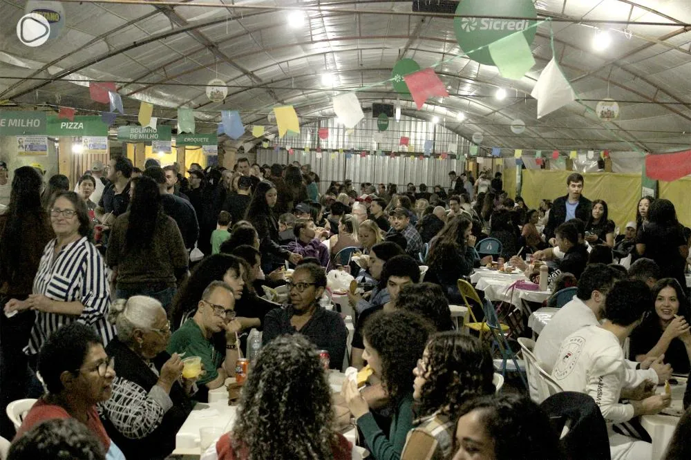 34ª Festa do Milho Verde de Cambará encerra primeiro fim de semana com grande público e expectativa para sorteio de R$ 11 mil