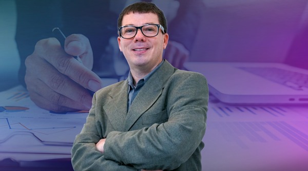 Dr. Éber Feltrim, o especialista em gestão de negócios em geral e também para a área da saúde, começou sua carreira em Assis