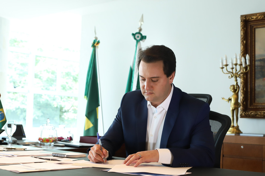 A medida extingue, ao vagar, cargos da administração que já não se justificam