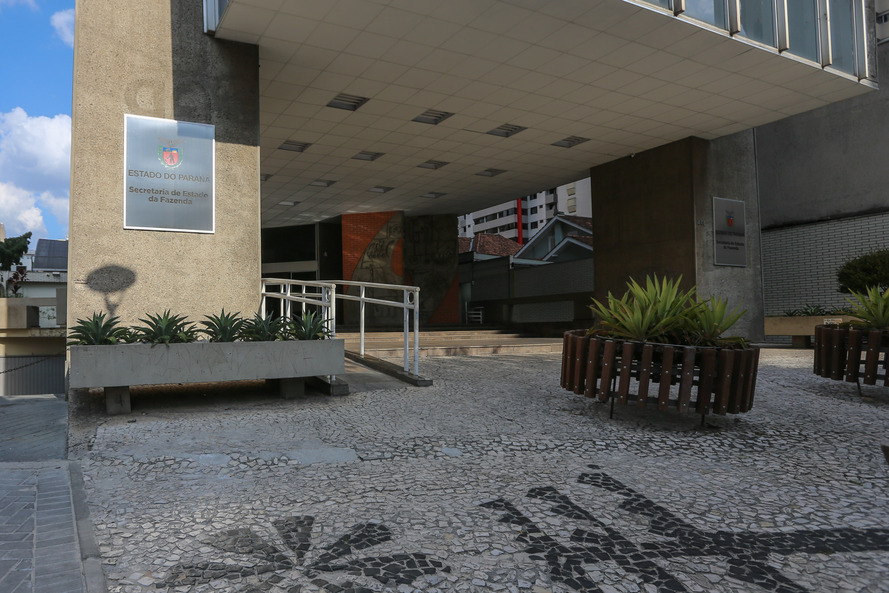 Além da transferência de recursos, nova legislação suspende até o final do ano o pagamento de dívidas com a União