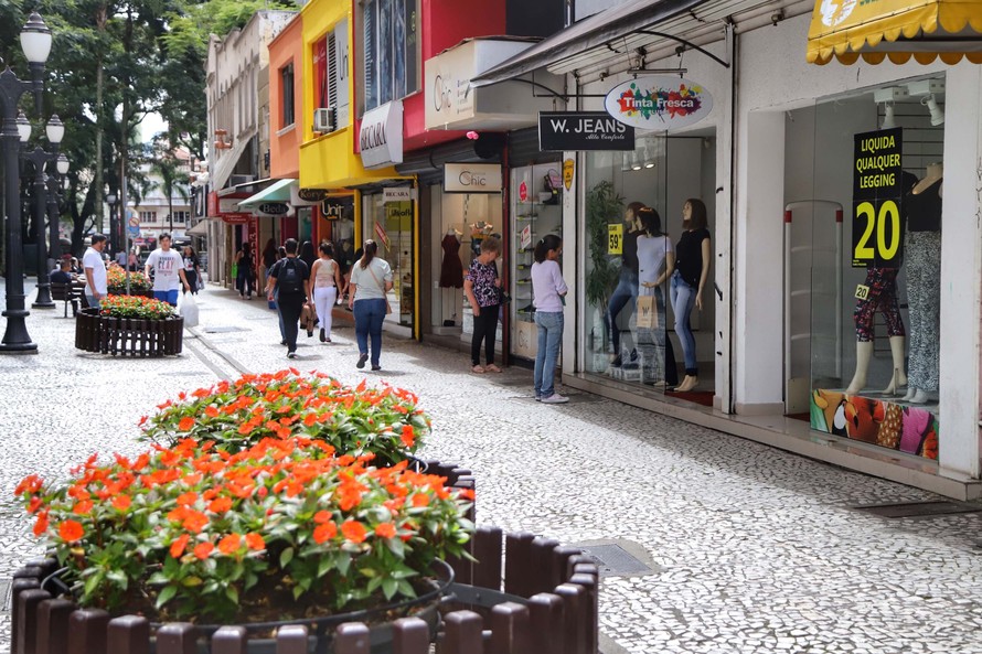 Vendas em alguns setores começam a retomar os patamares de normalidade