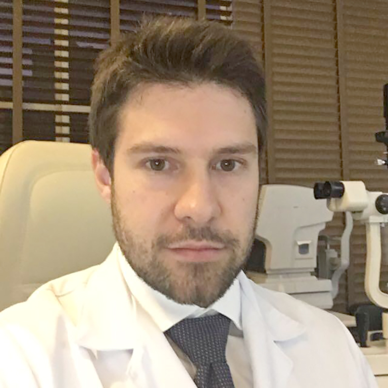 Dr. José Francisco Haggi Médico Oftalmologista pelo Conselho Brasileiro de Oftalmologia (CBO), Especialista em Retina, Vítreo e Catarata, Membro da Sociedade Européia de Especialistas em Retina (EURETINA)