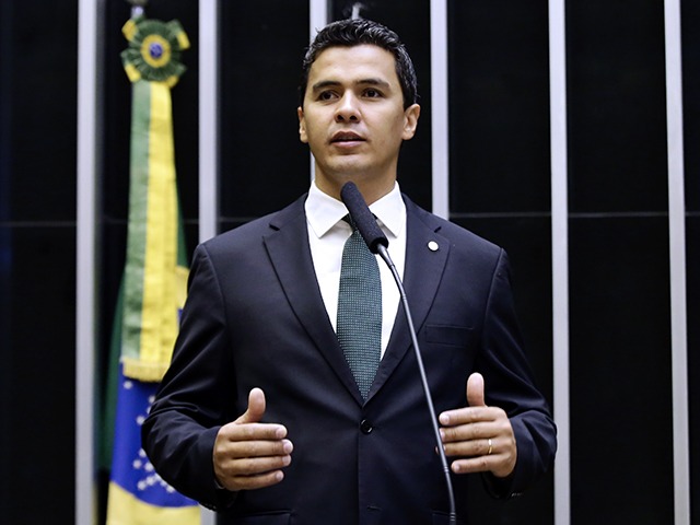 Diego Garcia é Deputado Federal pelo PODEMOS e tem base eleitoral no norte do Estado do Paraná 