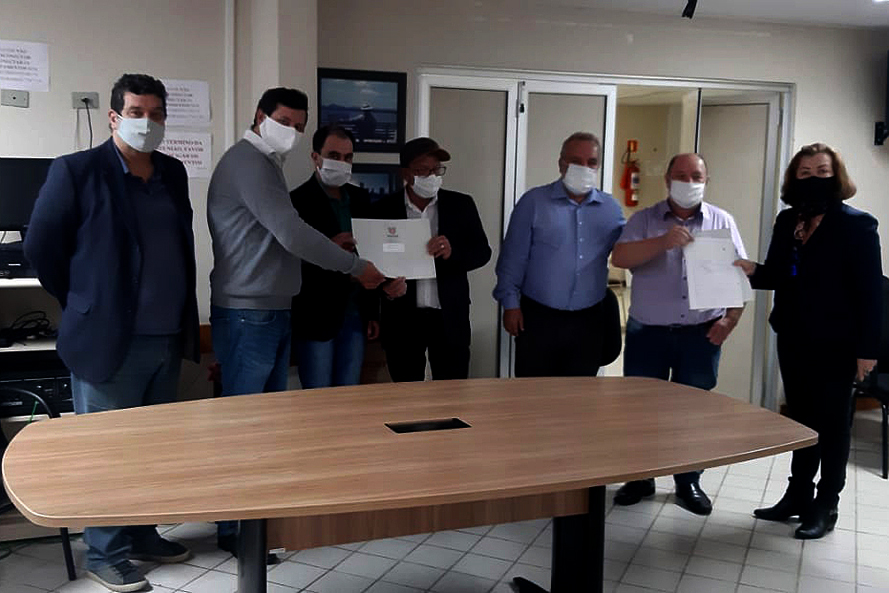 Eles são do município de Imbaú e ocupam terras particulares