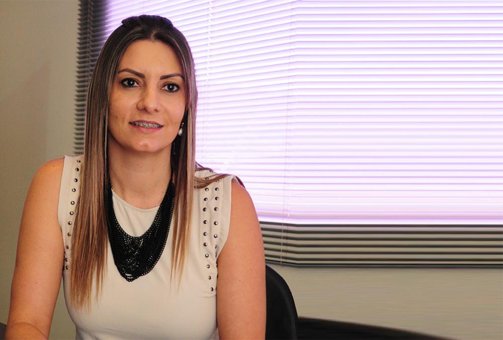 Lucimara Pavan é Gerente da agência do Sicoob de Cambará 