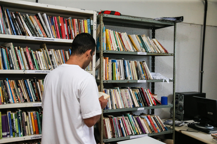 Desde 2012, a atividade passou a ser norteada por um Plano Estadual de Educação nas Prisões, elaborado por todos os profissionais que atuam na área